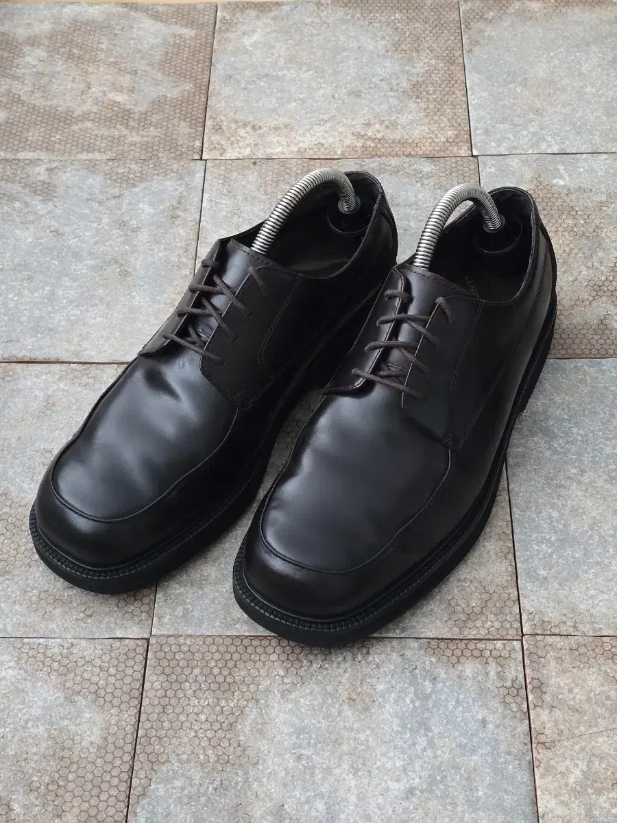 (270) Rockport Square Toe Dark Brown Leather Shoes