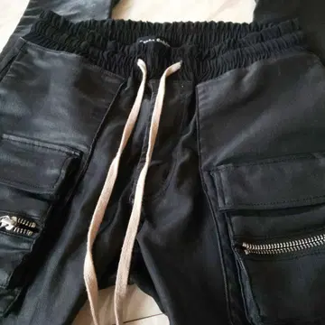 DankeSchoon 단케쉔 가죽 느낌 밑단 지퍼 S 사이즈