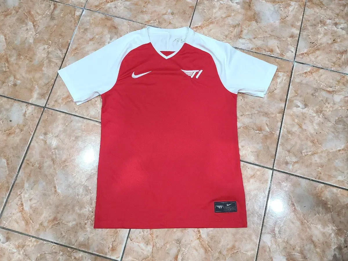 Worlds Nike T1 Uniform