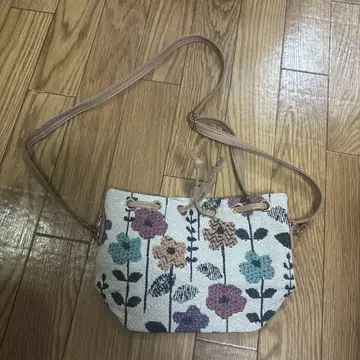꽃무늬 숄더백