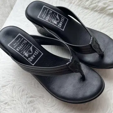 ISLAND SLIPPER 아일랜드 슬리퍼 블랙 샌들 22.5