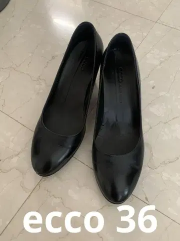 새상품급 에코 에코 블랙 펌프스 36