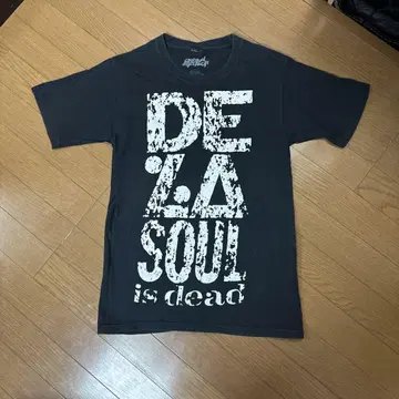 DE LA SOUL is dead 티셔츠