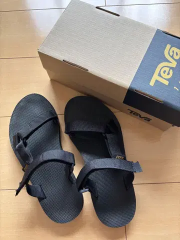 Teva 블랙 스포츠 샌들