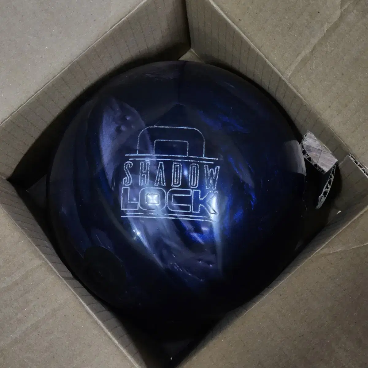 Storm Shadow Lock Bowling Ball 14lb on Bunjang Global Site.