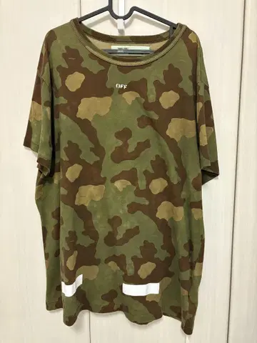 카모 패턴 티셔츠 M 사이즈 OFF WHITE
