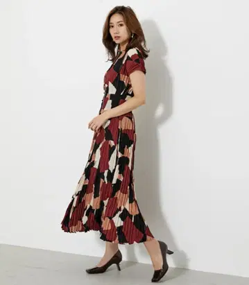 rienda 와셔 플리츠 실키 원피스