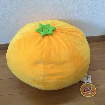 갓 수확한 귤 봉제 인형