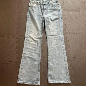부츠 컷 데님 라이트 블루