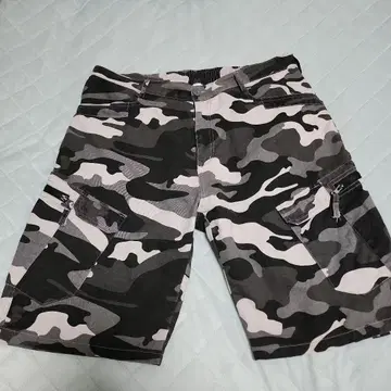 카모 패턴 하프 팬츠
