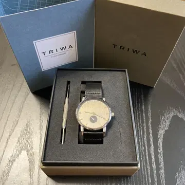 TRIWA 쿼츠 시계 블랙 가죽