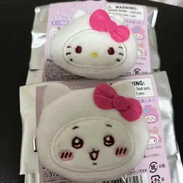 치이카와 산리오 콜라보 시크릿 헤어 클립 헬로키티 치이카와