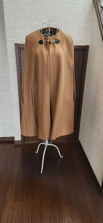 자라 케이프 코트 카멜