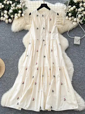 아이보리 자수 슬리브리스 롱 원피스