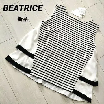 택 포함 새상품 BEATRICE 보더 상의 시어 이소재 절개