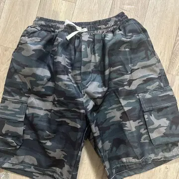 카모 패턴 카고 숏 팬츠