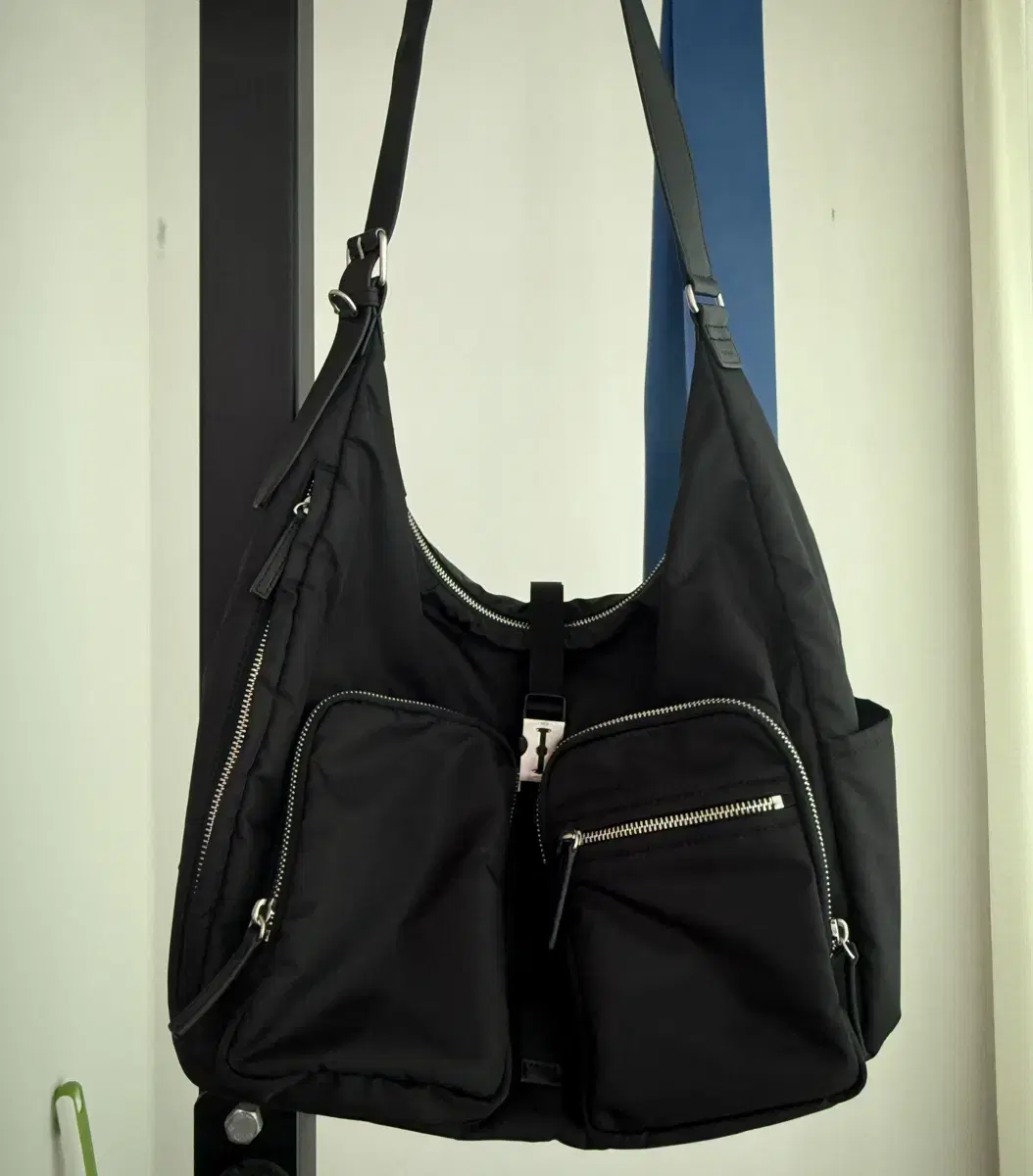 Vunque Hey Double Pocket Hobo M Shoulder Bag