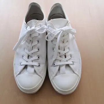 문스타 로우 바스켓 스니커즈 26cm