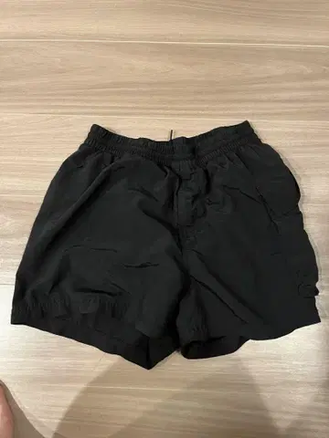Y-3 블랙 나일론 숏 팬츠 지퍼 포켓 부착