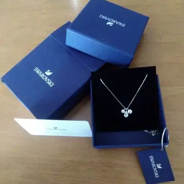 스와로브스키 크리스탈 펜던트 목걸이