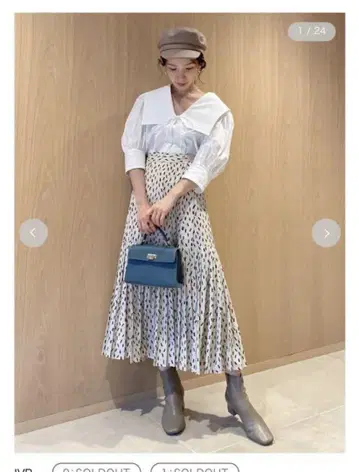SNIDEL 스퀘어 도트 플리츠 스커트