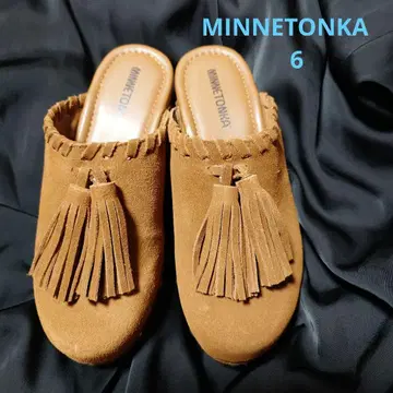 MINNETONKA 태슬 사보 샌들 6(23cm)
