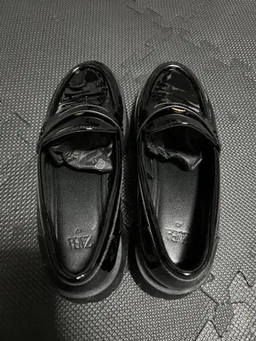 자라 로퍼 40