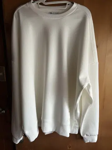 화이트 트레이닝복 XL 메시지 태그 포함