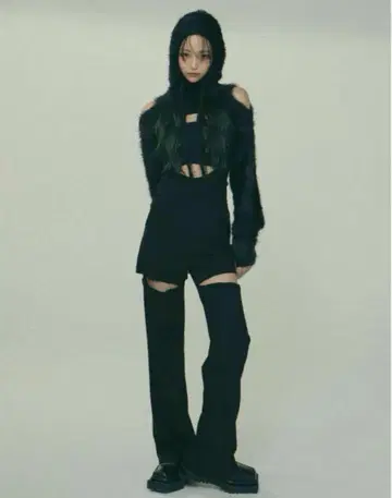 멜트 더 레이디 후크 슬릿 슬랙스 팬츠