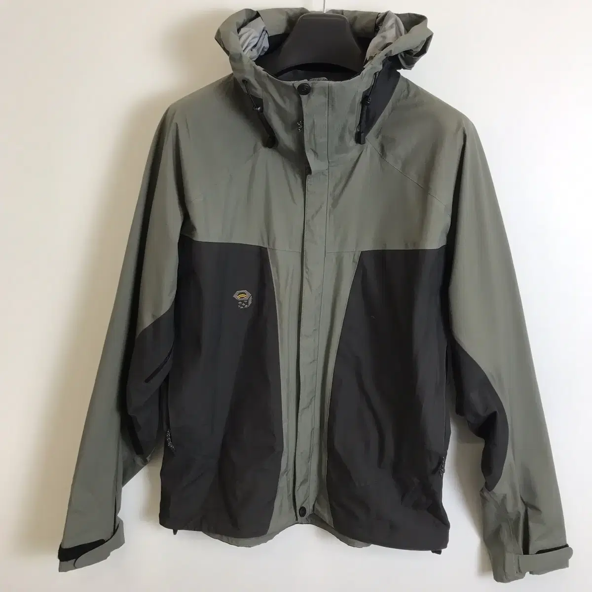 Mountain Hardwear CONDULT Windbreaker Jacket [M]