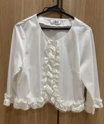 갤러리 비스콘티 프릴 볼레로 화이트 3