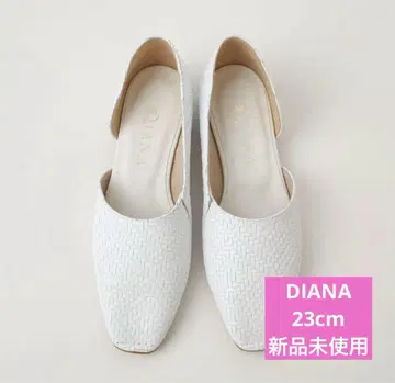 새상품 다이애나 23cm 사이드 오픈 펌프스 샌들 화이트