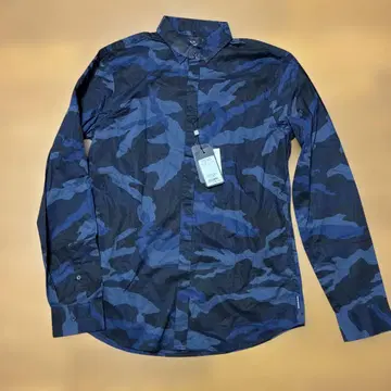 가격 인하! Armani Exchange 네이비 카모플라쥬 슬림 셔츠 M