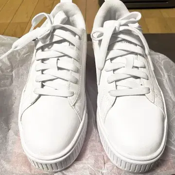 푸마 통굽 스니커즈 여성용 23cm 화이트