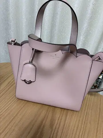Kate Spade 핑크 스캘럽 숄더백
