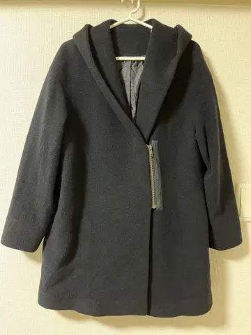 COMME CA 코무사 블랙 후드 부착 울 코트