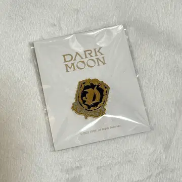 ENHYPEN DARKMOON 핀 배지