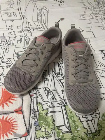 Skechers 그레이 메쉬 스니커즈