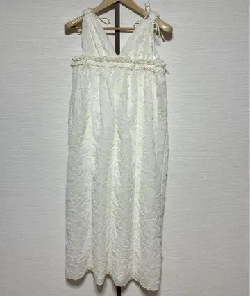 Bibiy. ARIANNE DRESS 미사용 새상품