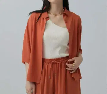 새상품 LEPSIM 멀티 메리트 5부 소매 셔츠