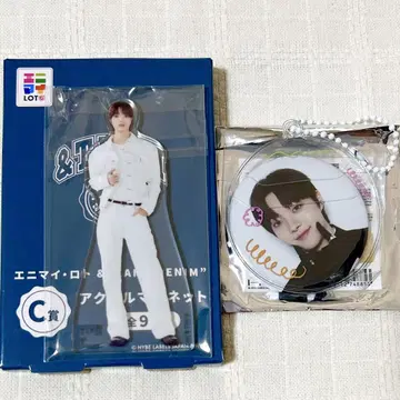 &TEAM 위주 EJ 아크릴 스탠드 캔뱃지