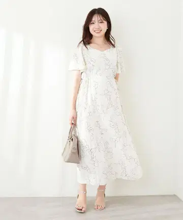 내추럴 꾸뛰르 하트 넥 양 사이드 플리츠 원피스 꽃무늬