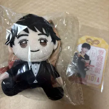 완엔 쿠사카와 나오야 봉제 인형 및 부적