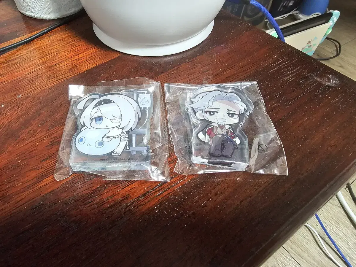 Eternal Return Sissela & Isaac Mini Figure (sealed)