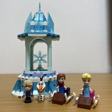 레고 LEGO 43218 안나와 엘사의 마법의 회전목마