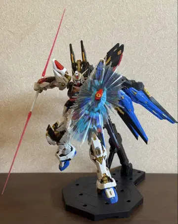 MGEX 1/100 스트라이크 프리덤 건담