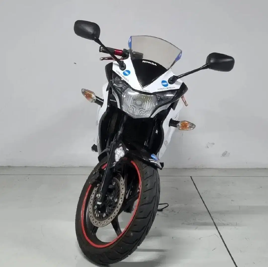 CBR125 2013 model Minolta 20,000 Akrapovic muffler, modified vehicle