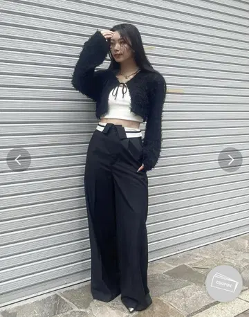벨트 디자인 턱 와이드 팬츠