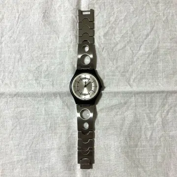 SWATCH SKIN 손목시계 실버