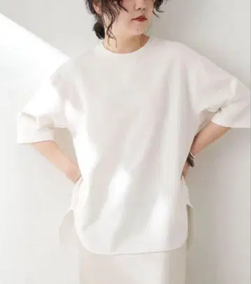 2024년 윔 가젯 V가젯 하프 슬리브 풀오버 화이트